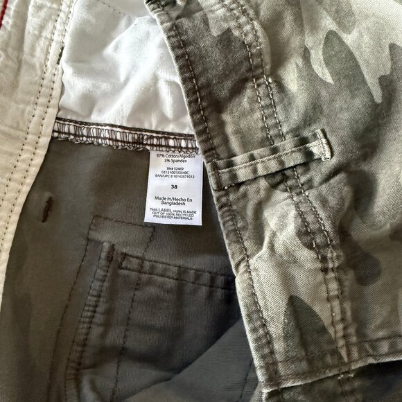 Soft Cotton Mens Relaxed Fit Camo Multi Pocket Cargo Shorts Size 38/10 - Picture 5 of 7